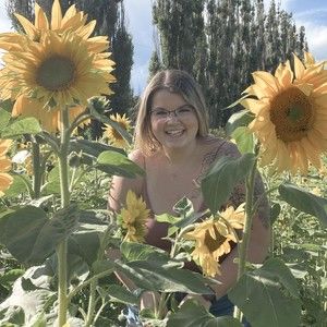 Meet your Posher, Lauren